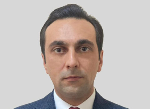 Yüksəkvəzifəli məmur qəfil vəfat etdi