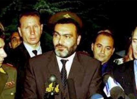 Naxçıvanla sərhəddə 70 milyonluq zavodu məşhur generalın qardaşı tikir