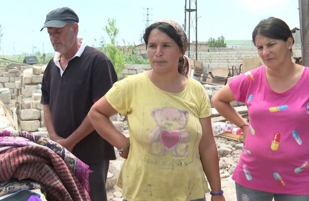 Ailə münaqişəsi faciə ilə nəticələndi: Qadın övladının ölümünə “qisməti belə imiş” dedi – VİDEO Ailə münaqişəsi faciə ilə nəticələndi: Qadın övladının ölümünə “qisməti belə imiş” dedi – VİDEO