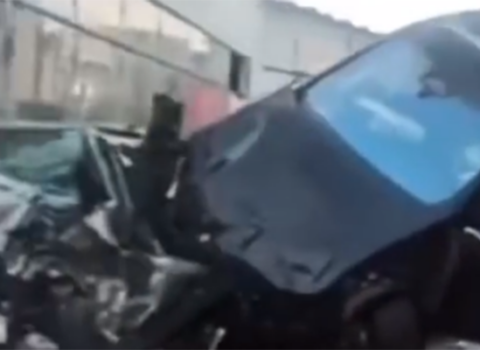 Bakıda qadın sürücünün törətdiyi qəzanın görüntüləri – VİDEO