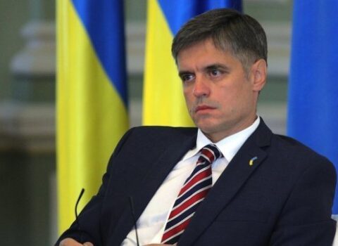 Zelenski onu tənqid edən səfiri işdən çıxardı