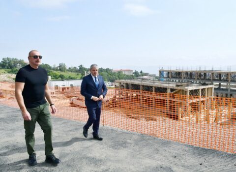 Prezident Şuşa xəstəxanasının tikintisi ilə tanış oldu – FOTOLAR