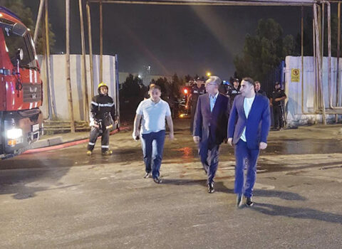Eldar Əzizov Xətaidəki yanğın yerinə gəldi