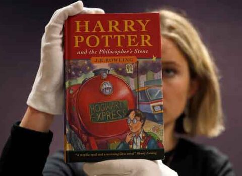 “Harri Potter” kitabının ilk nəşri hərracda 35 min dəfə baha satıldı