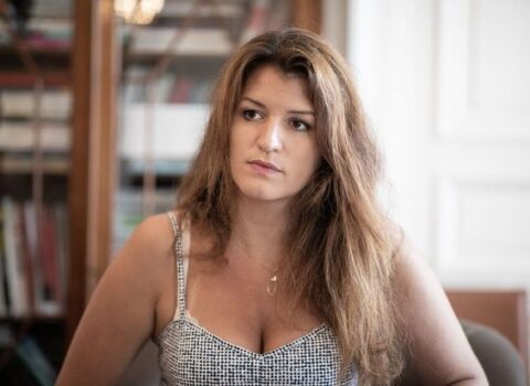“Playboy”un üz qabığına çəkilmişdi, işdən çıxarıldı