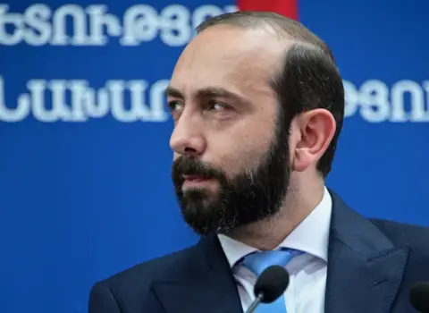 Mirzoyan erməni xalqının Avropaya yaxınlaşmaq cəhdlərindən danışıb