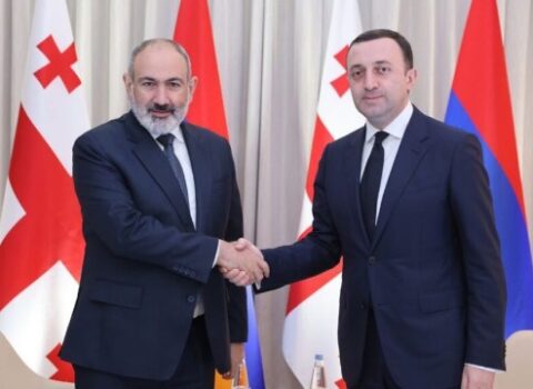 Paşinyan Qaribaşvili ilə nəyi müzakirə etdi?