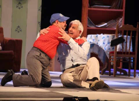 “Təhsilli aktyorlar rayonlara  getmir” – “Nazirlik bölgə teatrlarını dolaşıb, yaradıcı insanları dinləməlidir” – MÜSAHİBƏ