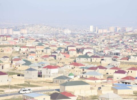 Bir günə artan qiymətlər, yoxsa makler fırıldağı? – Ekspert həyət evləri ilə bağlı yayılan məlumatları İFŞA ETDİ