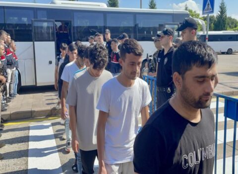 138 miqrant Türkiyədən deportasiya edildi