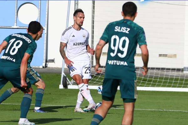 “Qarabağ” Polşa klubuna uduzdu “Qarabağ” Polşa klubuna uduzdu