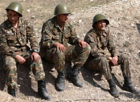 Paşinyan erməni ordusundan imtina etdi: Bakı onları terrorçu kimi MƏHV EDƏCƏK