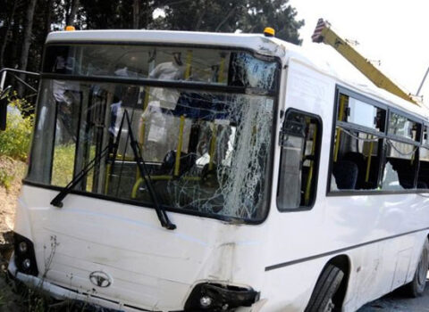 Bakıda marşrut avtobusları toqquşdu – 4 yaralı