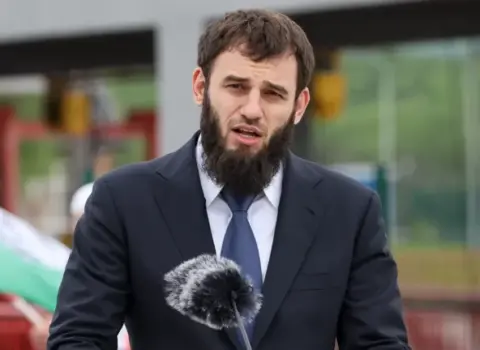 Ramzan Kadırovun qardaşı oğlu məşhur şirkətə RƏHBƏRLİK EDİR