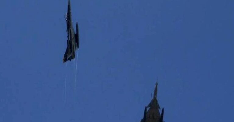 Kolumbiyada 2 təyyarə toqquşdu: 1 pilot öldü – VİDEO Kolumbiyada 2 təyyarə toqquşdu: 1 pilot öldü – VİDEO
