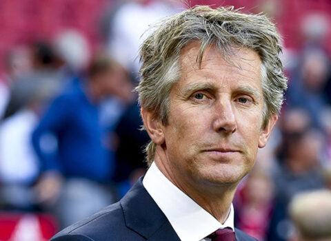 Van der Sar beyin qanaması keçirdi