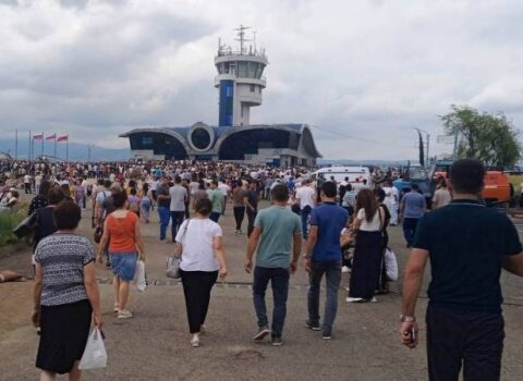 “Biz hər gün Qarabağdan helikopter uçuşları görürük” – Nersisyan