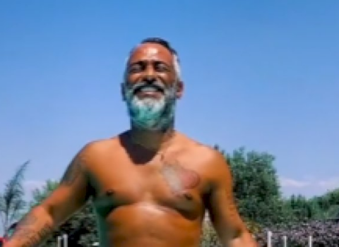 İtalyan milyonçu “Noldu Paşinyan”a belə oynadı – VİDEO