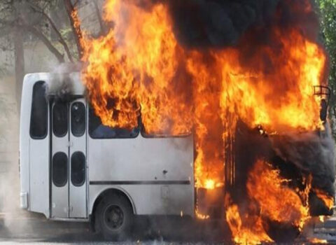Sumqayıtda sərnişin avtobusu yandı