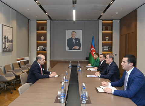 İordaniya səfiri ölkəsinə yola salındı