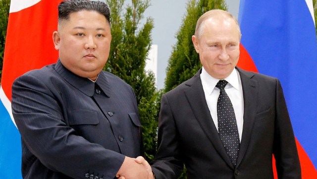 Putin Kim Çeni təbrik etdi Putin Kim Çeni təbrik etdi