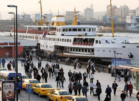 Türkiyədə taksi sürücüləri ruslara etiraz edir – FOTO