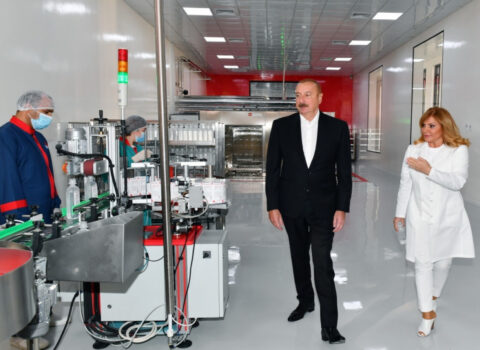 İlham Əliyev “Diamed” dərman istehsalı zavodunun açılışında iştirak etdi – FOTOLAR