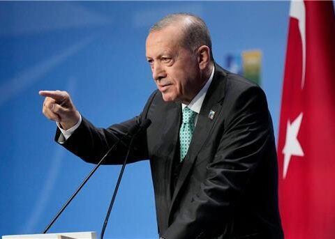 “Qurana hücumlar davam edərsə, inciməsinlər” – Ərdoğan
