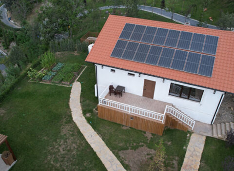 Laçında evlər günəş enerjisi ilə təmin edilir – FOTO