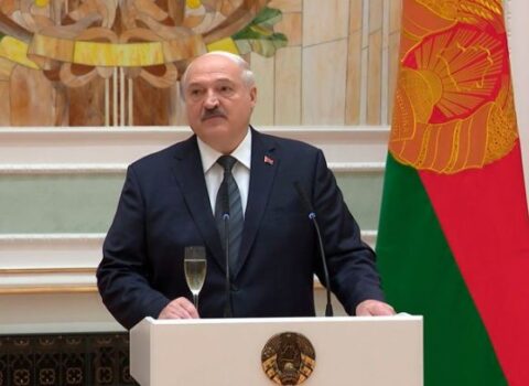 “Heç kim Rusiya və Belarusu diz çökdürə bilməz” – Lukaşenko onlara MESAJ VERDİ