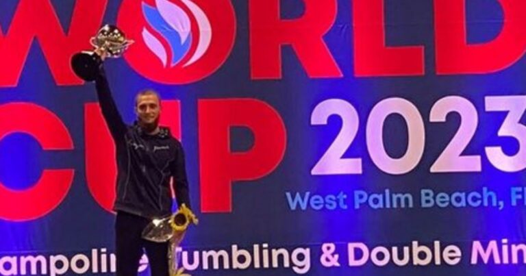 Gimnastımız ABŞ-də mükafatlandırıldı Gimnastımız ABŞ-də mükafatlandırıldı