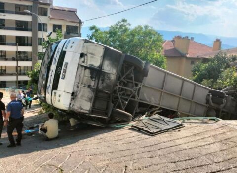 Tur avtobusu aşdı, 26 nəfər YARALANDI