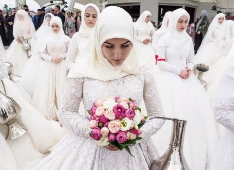 Kadırov da gileyləndi: “İnsanlar toyların girovuna çevrilib”