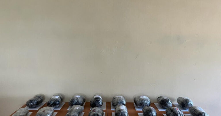 Azərbaycana narkotik keçirilməsinin qarşısı alındı – FOTO Azərbaycana narkotik keçirilməsinin qarşısı alındı – FOTO