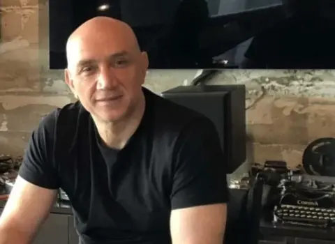 “Amerika Rusiyanın düşməni deyil, dostudur” – Ertan Özyiğitdən SENSASİYA