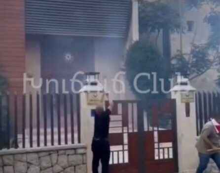 Livandakı səfirliyimizə hücumun VİDEOSU