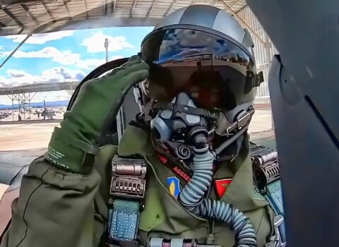 Ukrayna 30 min dollar maaşla pilot AXTARIR