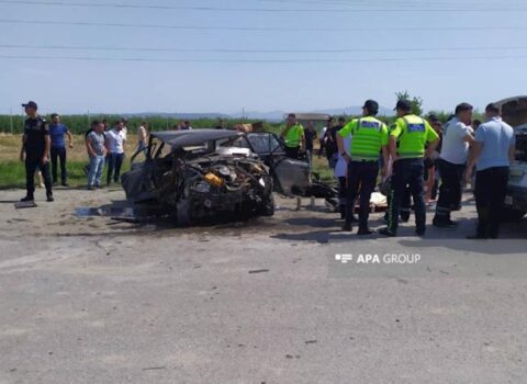 Ata və oğulun idarə etdiyi avtomobillər toqquşdu – ÖLƏN VAR / FOTO / YENİLƏNİB