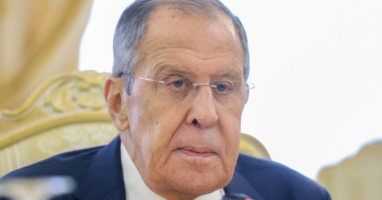 Rusiya papanın nümayəndəsi ilə görüşməyə hazırdır – Lavrov