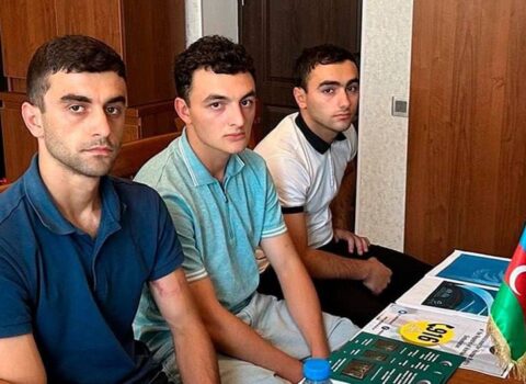Laçın yolunda saxlanılan erməni gənclər həbsdən buraxıldı
