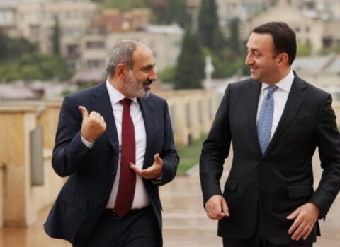Paşinyanın gün ərzində beşinci zəngi Gürcüstan liderinə oldu