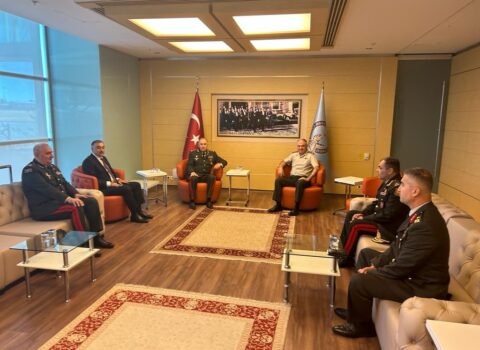 Kərim Vəliyev Türkiyəyə GETDİ
