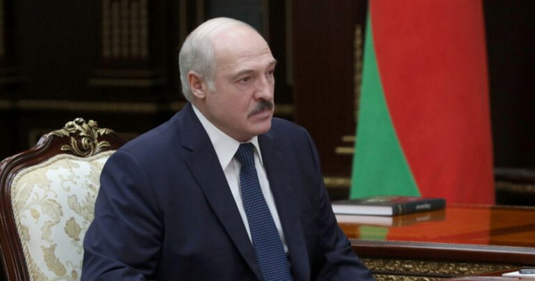 Lukaşenko Belarusdakı mümkün müharibədən danışdı