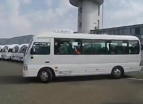 12 avtobus erməni Xankəndidən yola salındı – VİDEO