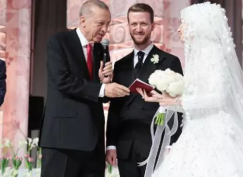 Ərdoğan qardaşı oğlunun toyunda – FOTO