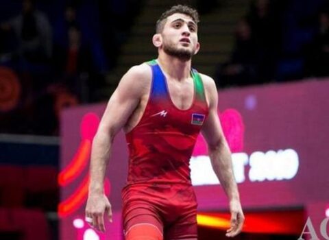 Hacı Əliyev mübarizəyə başlayır, üç güləşçimiz üçün medal şansı