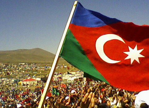 Güney Azərbaycanda ana dili ilə bağlı divarlara şüarlar yazıldı