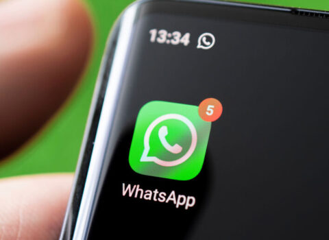 Bu müəllimlərə WhatsApp-da iş yazışmaları aparmaq qadağan edildi