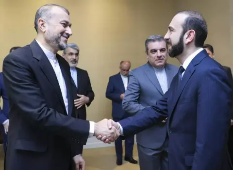 Ermənistan və İran XİN başçıları telefonla danışdı