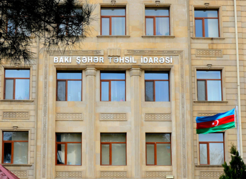 Bakıda hər birində bir sinfin yüz faizlik nəticə göstərdiyi məktəblər açıqlandı